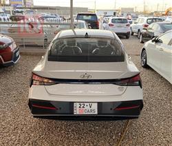 هیوندای ئەلەنترا